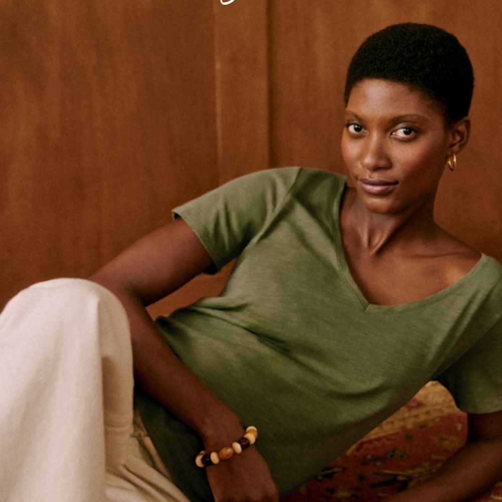 Sézane Malcolm T-Shirt - olive green | French Girl Style, Quiet Luxury, XS